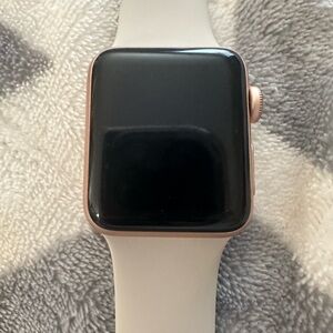 Iwatch series 3 38mm rose gold aluminum gps +wifi for use with any carrier.